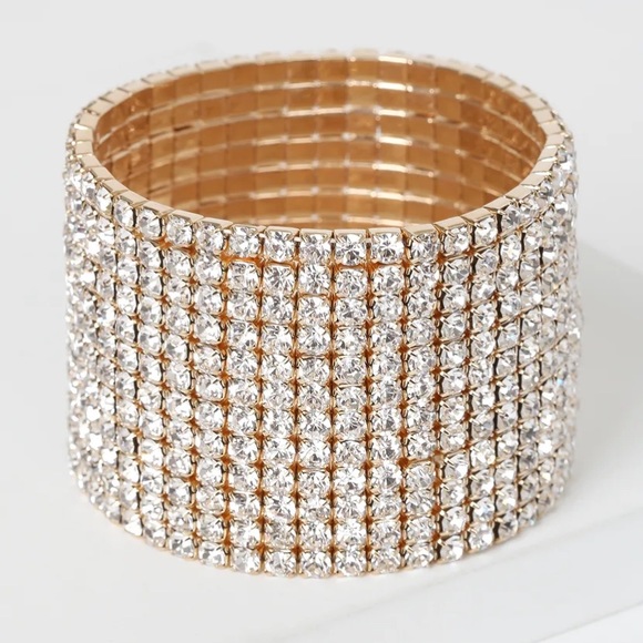 ✨LAST ONE✨ Gold Rhinestone Cuff - Picture 2 of 2